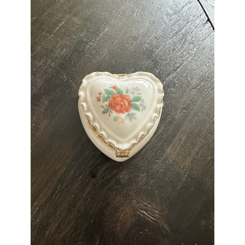 Vintage Heart Porcelain Trinket Box Floral Rose Gold Trim Hinged Jewelry CaseEUC